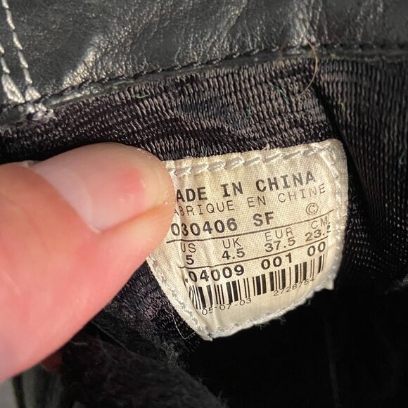 Nike Tiempo 2002 Indoor Soccer Shoes - Size 5 - Picture 8 of 10